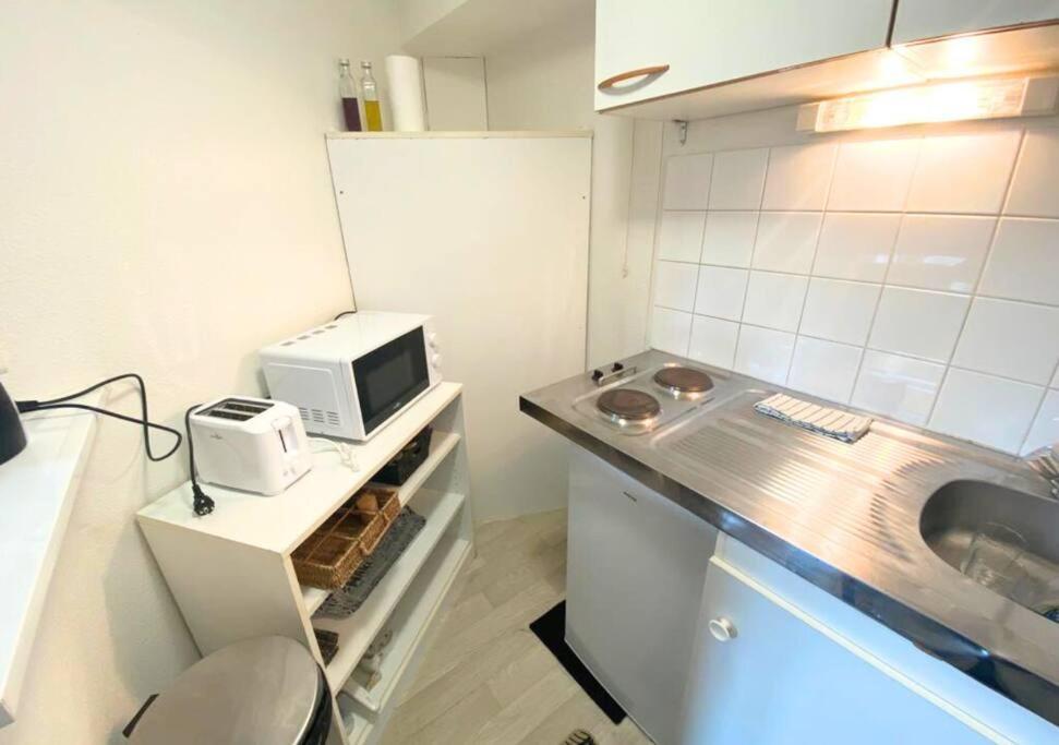 Le Sainte-Croix - Poitiers Centre - La Conciergerie. Apartment ภายนอก รูปภาพ