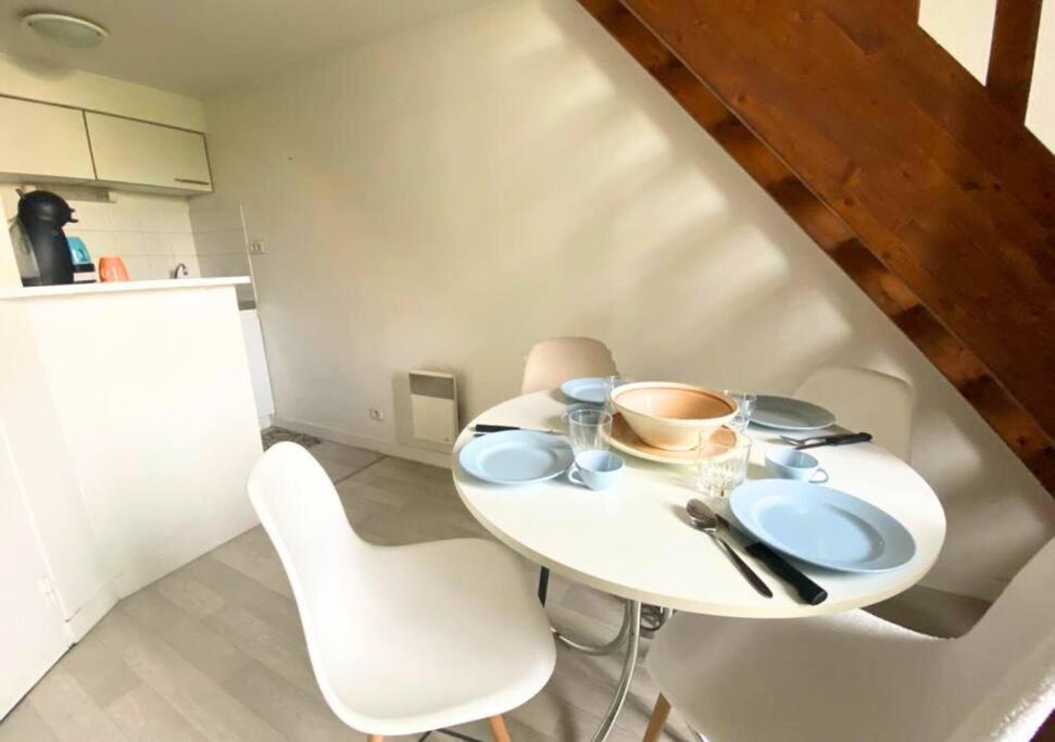 Le Sainte-Croix - Poitiers Centre - La Conciergerie. Apartment ภายนอก รูปภาพ